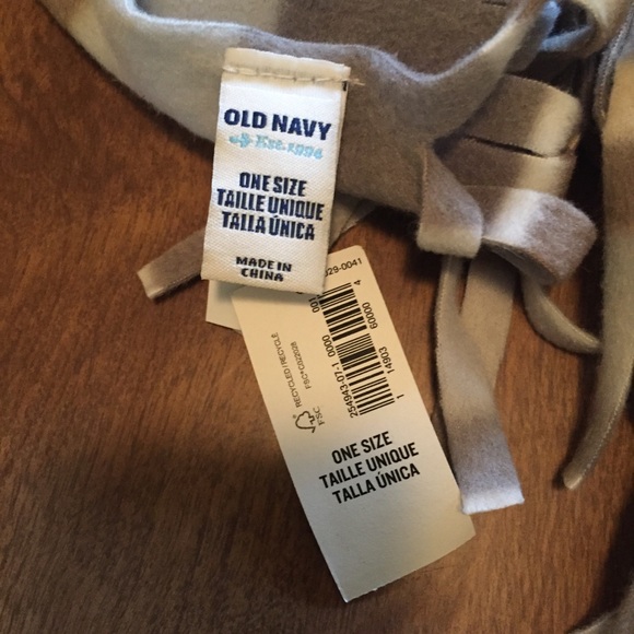 Old Navy scarf, NWT - Picture 2 of 3